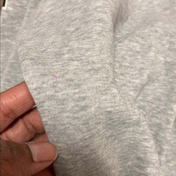 H&M x Yale University Women's Gray Relaxed Casual Crewneck Sweatshirt - Picture 13 of 13